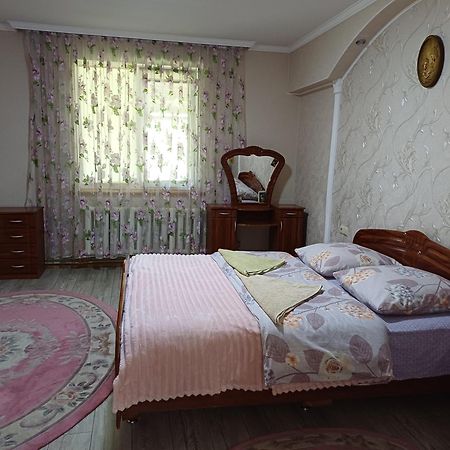 Садиба У Курила З Сауною Та Чаном На Дровах Shepot Ngoại thất bức ảnh